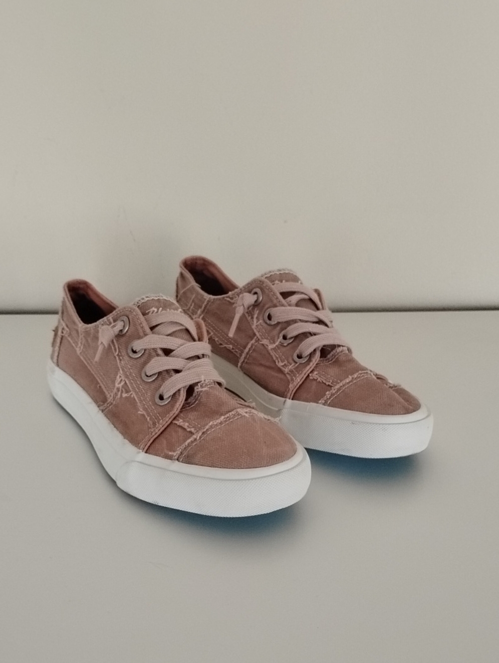 Blowfish Malibu Casual Blush Low-Top Canvas Sneakers for Women